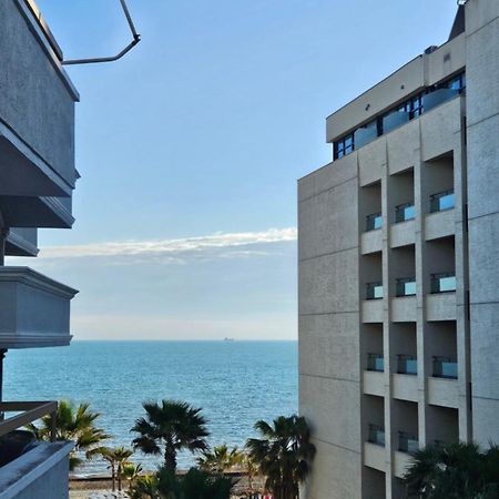 Sea View Apartament. Luxury Area In Durres Beach. Daire Dış mekan fotoğraf