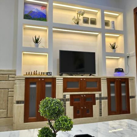 Sea View Apartament. Luxury Area In Durres Beach. Daire Dış mekan fotoğraf