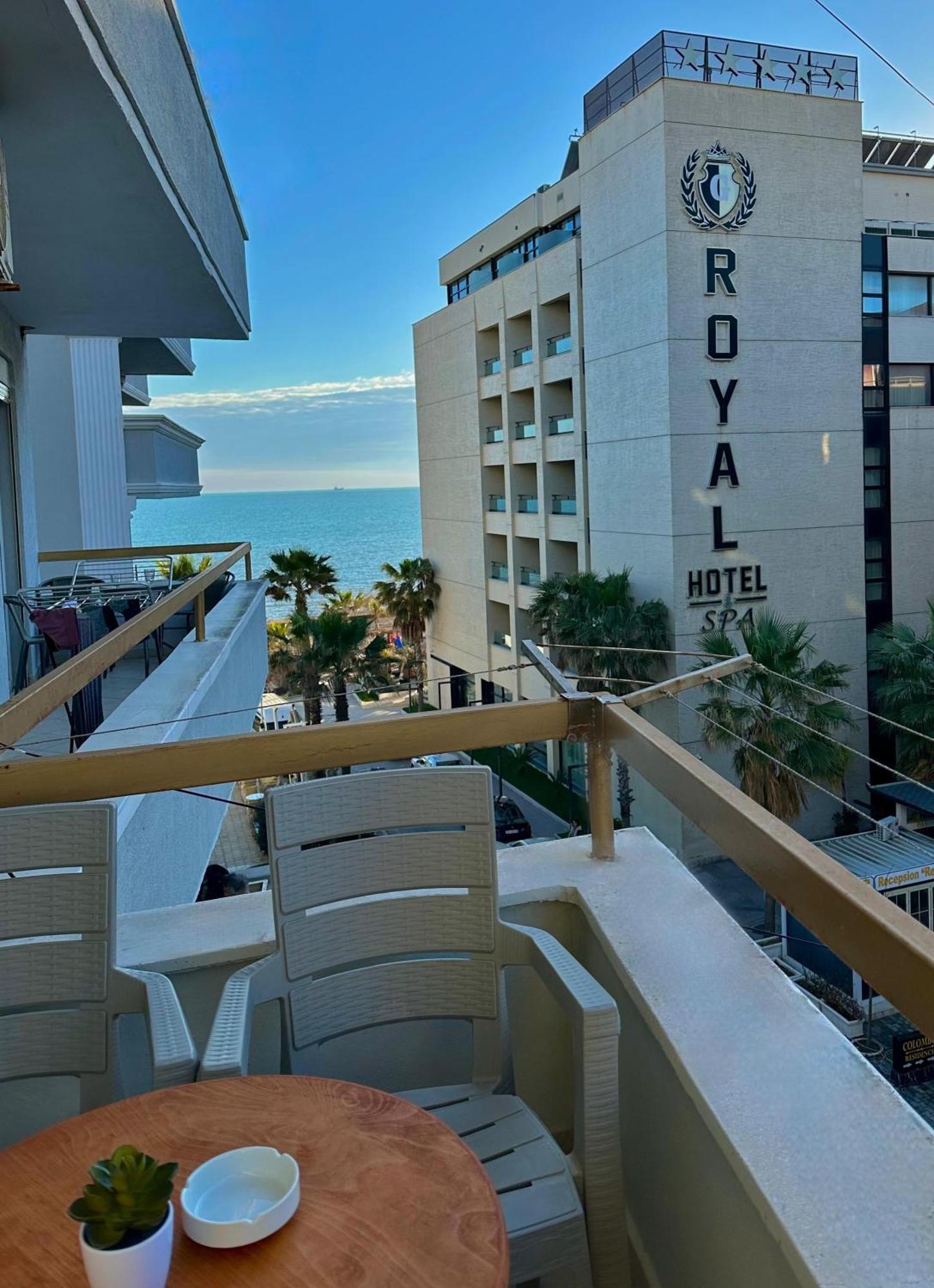 Sea View Apartament. Luxury Area In Durres Beach. Daire Dış mekan fotoğraf