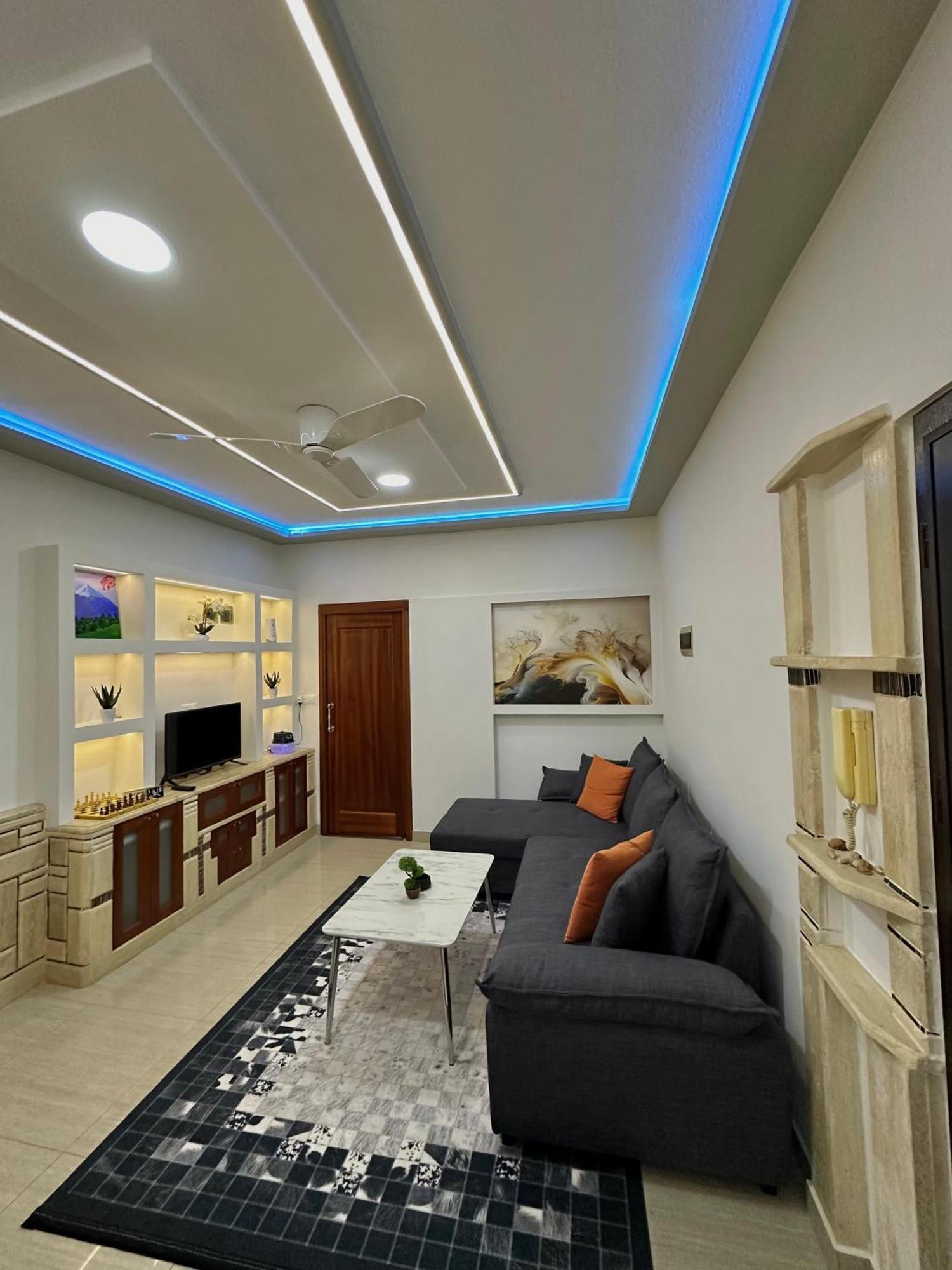 Sea View Apartament. Luxury Area In Durres Beach. Daire Dış mekan fotoğraf