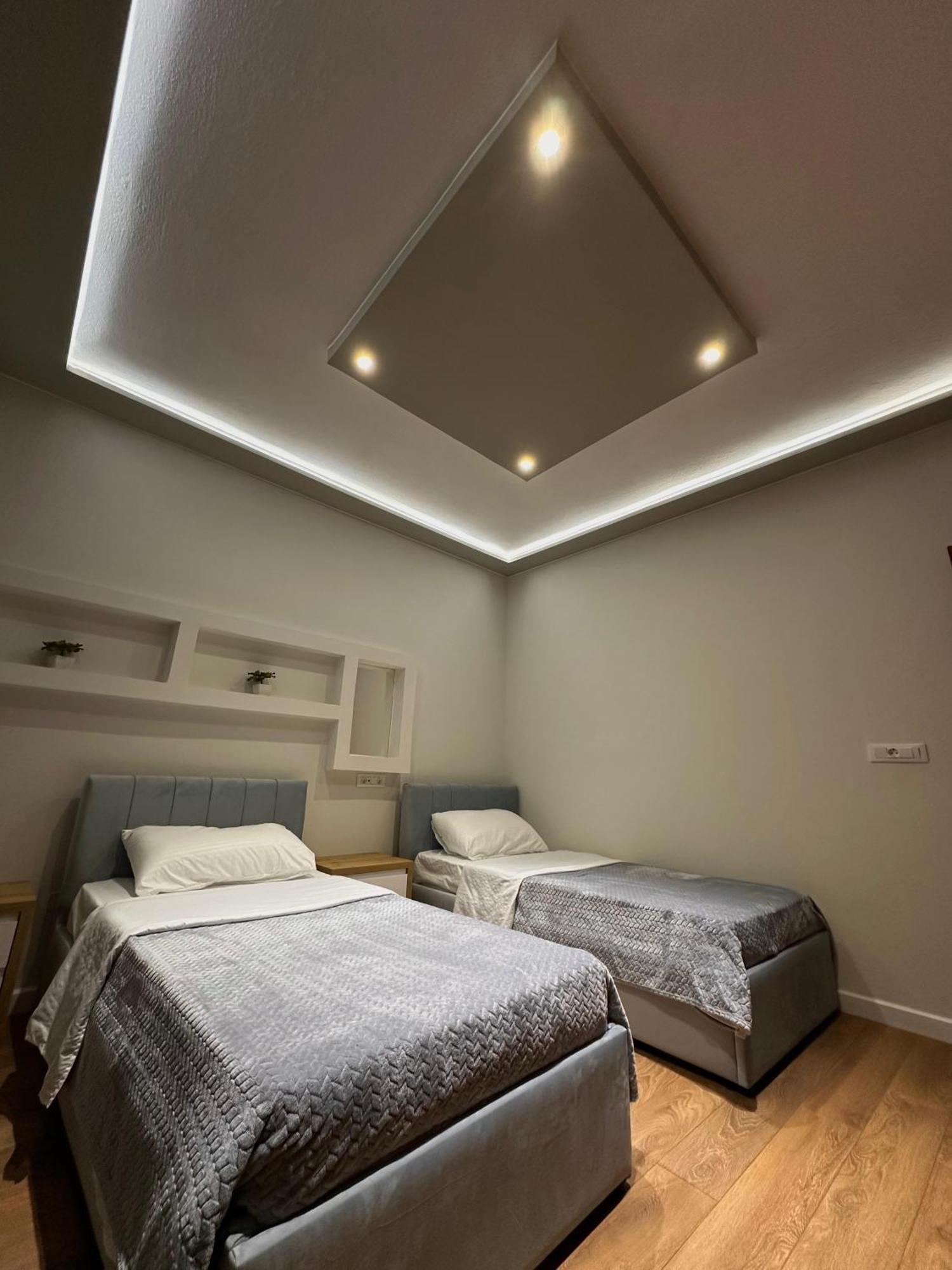Sea View Apartament. Luxury Area In Durres Beach. Daire Dış mekan fotoğraf