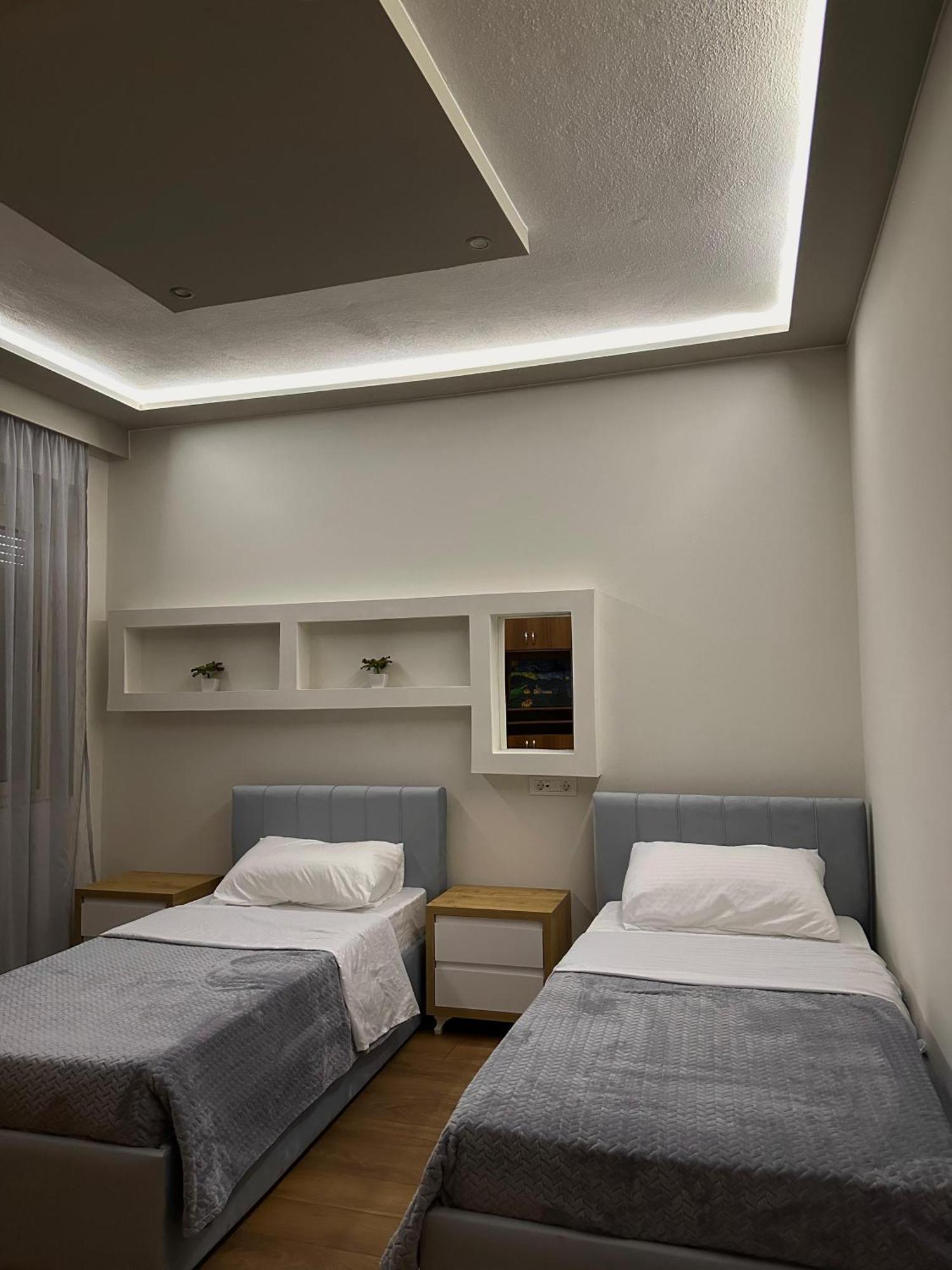 Sea View Apartament. Luxury Area In Durres Beach. Daire Dış mekan fotoğraf
