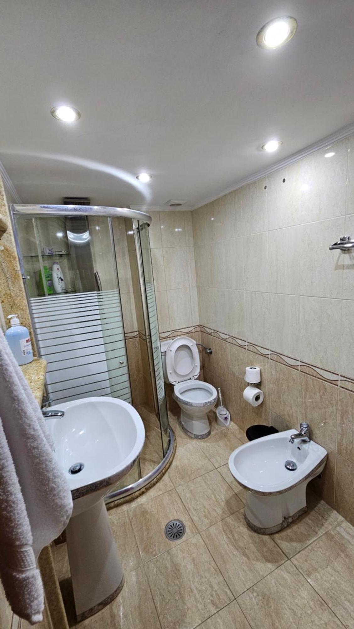 Sea View Apartament. Luxury Area In Durres Beach. Daire Dış mekan fotoğraf